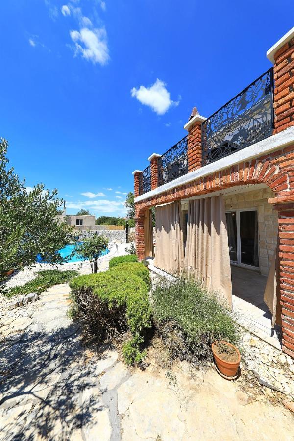 Villa Antica Drage Bagian luar foto