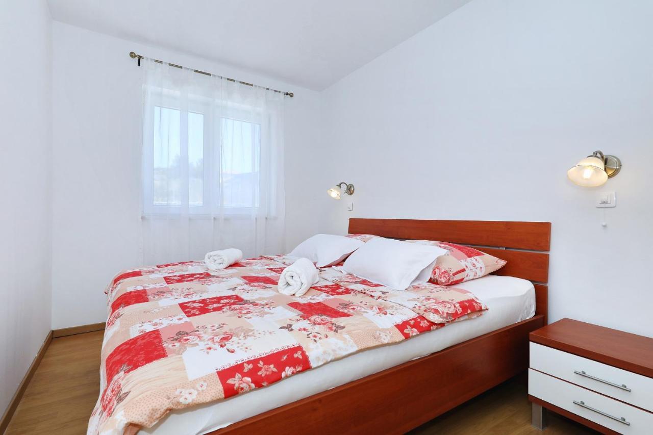 Villa Antica Drage Bagian luar foto