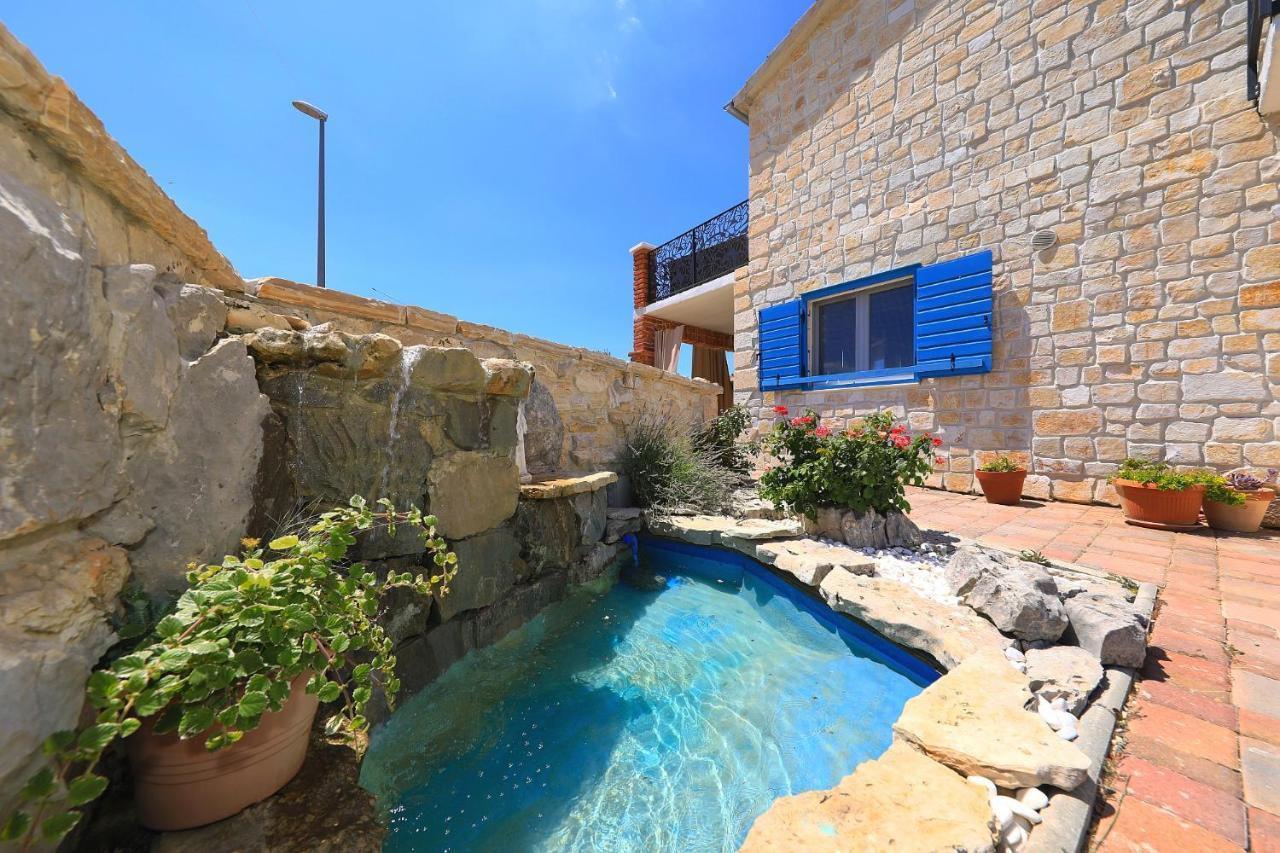 Villa Antica Drage Bagian luar foto
