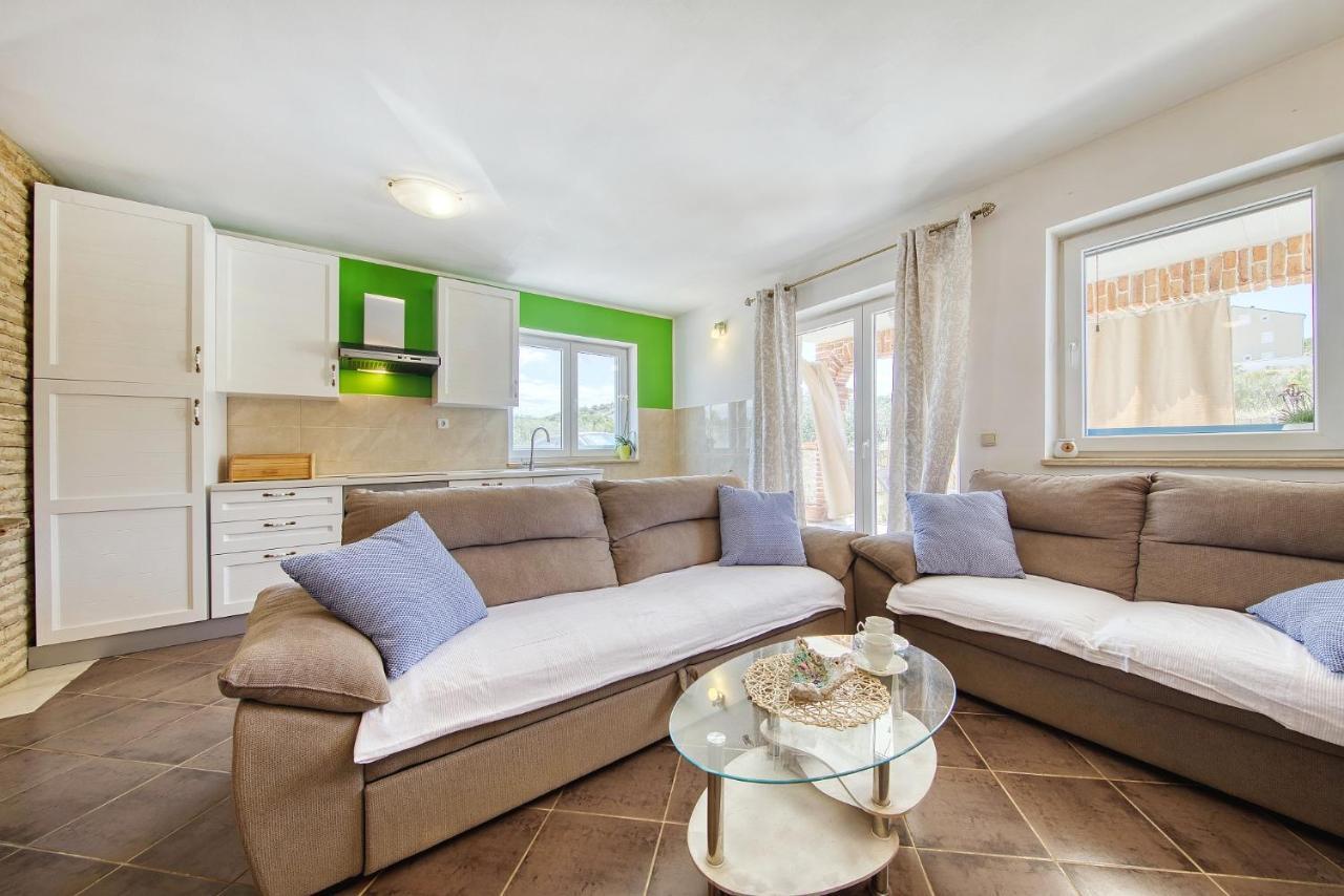 Villa Antica Drage Bagian luar foto